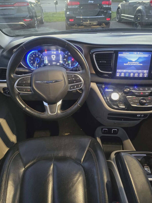 2018 Chrysler Pacifica Touring L Plus