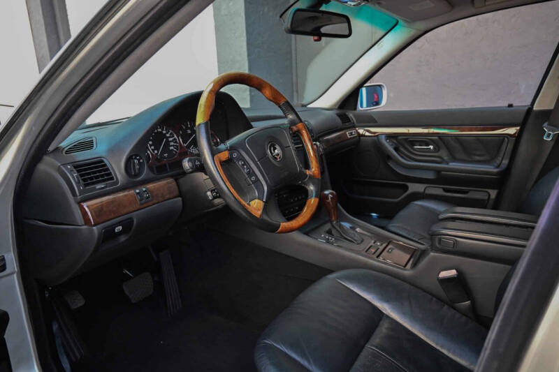1999 BMW 7 Series 740i