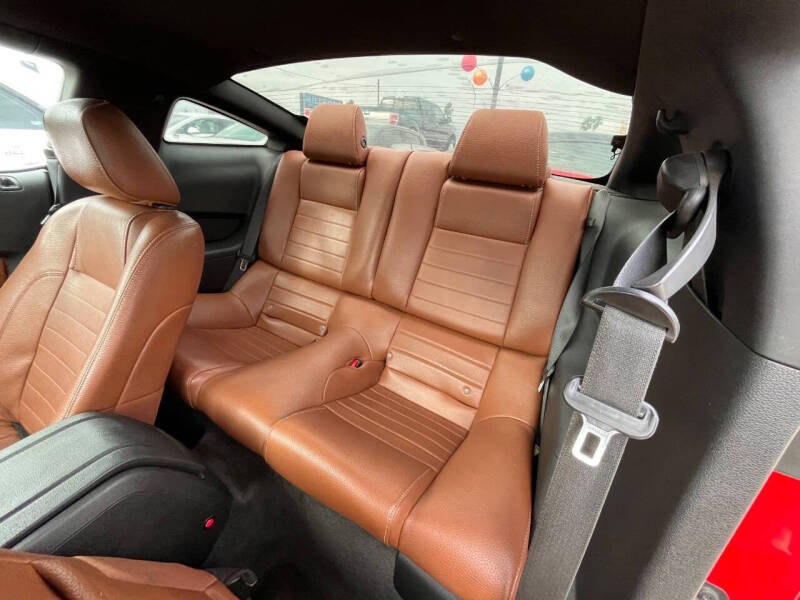 2011 Ford Mustang V6 Premium