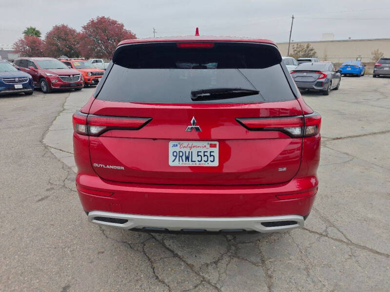 2024 Mitsubishi Outlander SE
