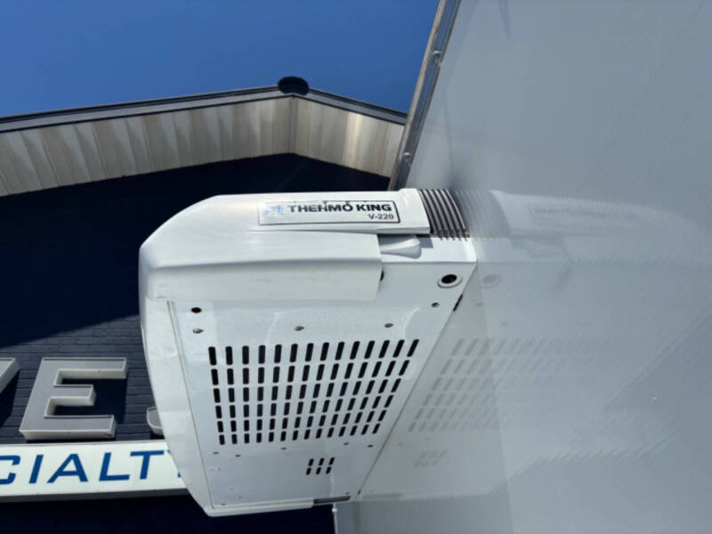 2024 Chevrolet Express Reefer Van