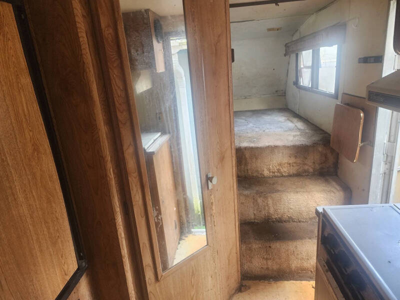 1991 5th Wheel Sprinter Lite