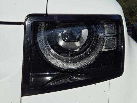 2024 Land Rover Defender 110 P400 X-Dynamic SE