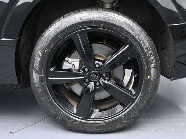 2019 Audi e-tron quattro Prestige