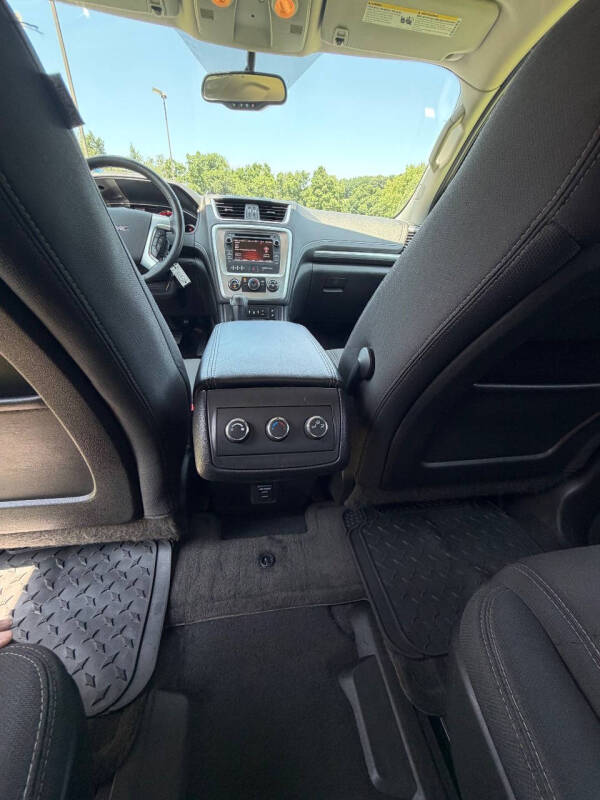 2015 GMC Acadia SLE-2