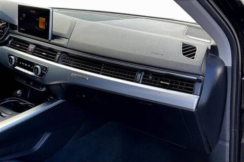 2017 Audi A4 2.0T quattro Premium Plus