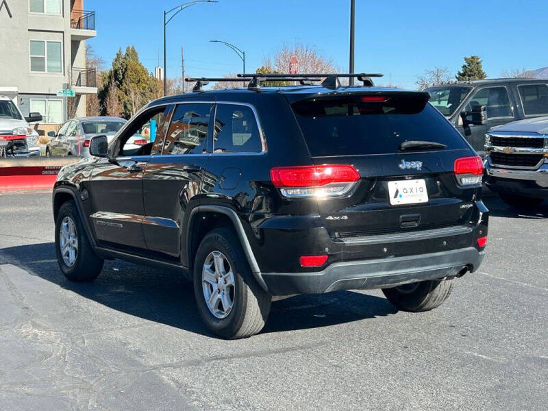 2017 Jeep Grand Cherokee Laredo