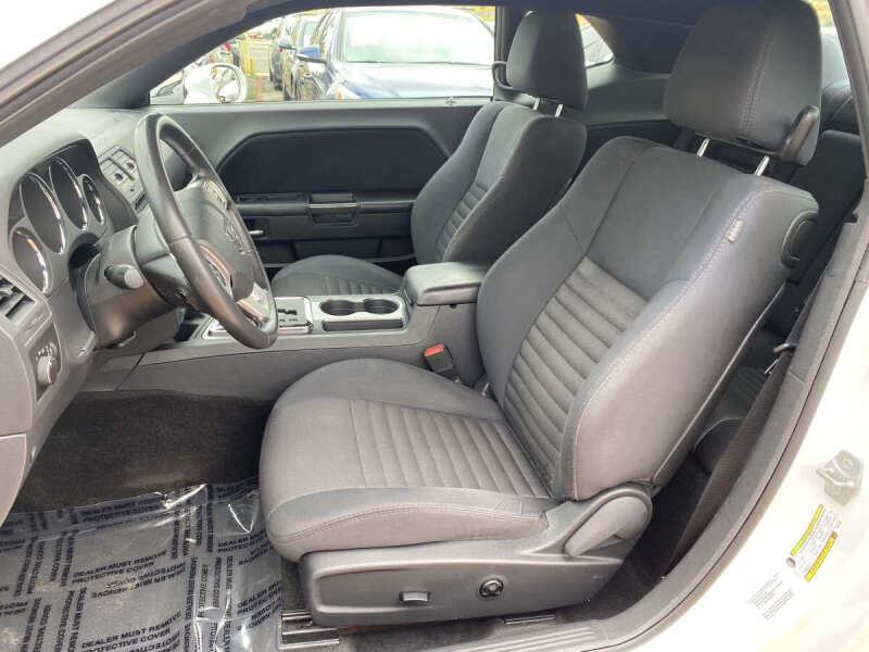 2014 Dodge Challenger SXT