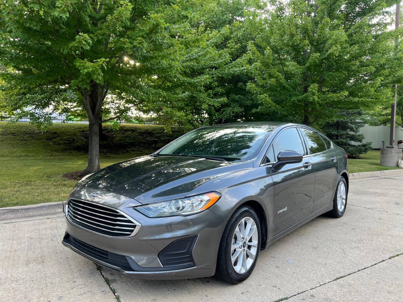 2019 Ford Fusion Hybrid SE 4dr Sedan's photo