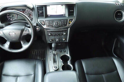 2019 Nissan Pathfinder SL