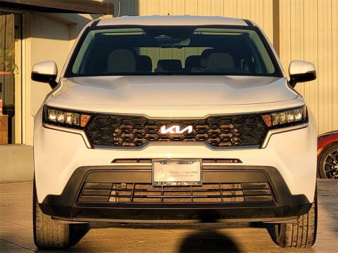 2023 Kia Sorento LX