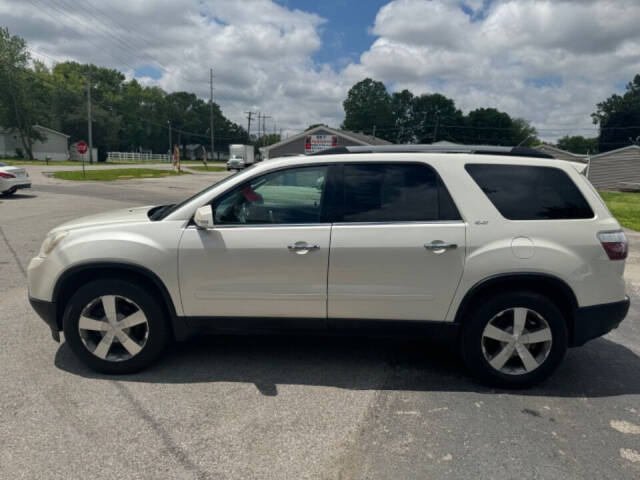 2012 GMC Acadia for sale at Mitrione Motors in Springfield, IL