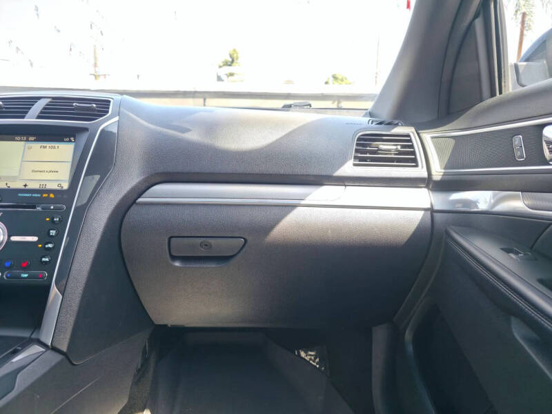 2017 Ford Explorer Sport