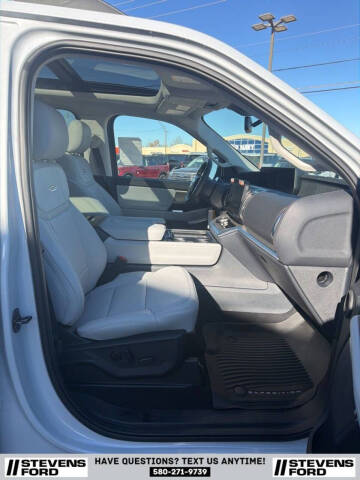 2025 Ford Expedition Platinum