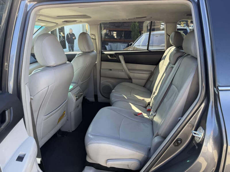 2012 Toyota Highlander