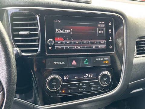 2017 Mitsubishi Outlander SE