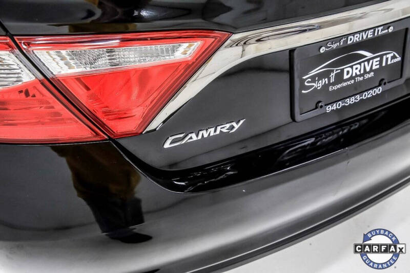 2015 Toyota Camry SE