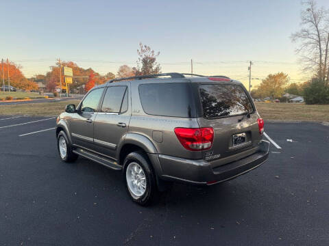 2005 Toyota Sequoia SR5
