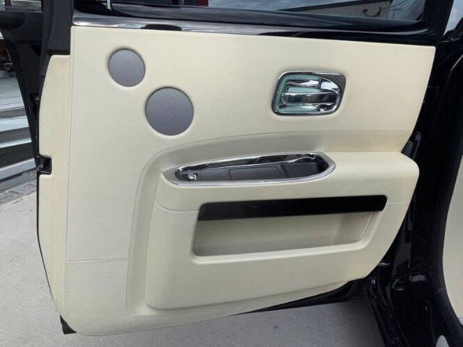 2010 Rolls-Royce Ghost