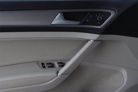 2015 Volkswagen e-Golf SEL Premium