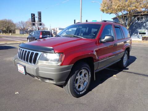 2002 Jeep Grand Cherokee for sale at SCHULTZ MOTORS in Fairmont MN