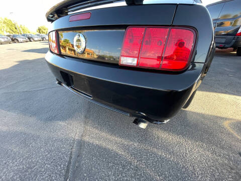 2007 Ford Mustang GT Deluxe