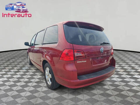 2011 Volkswagen Routan