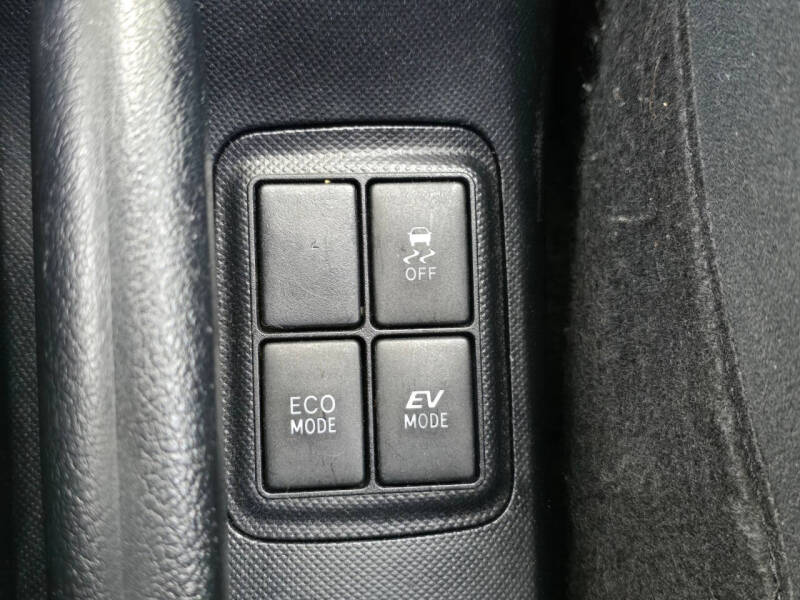 2016 Toyota Prius c One