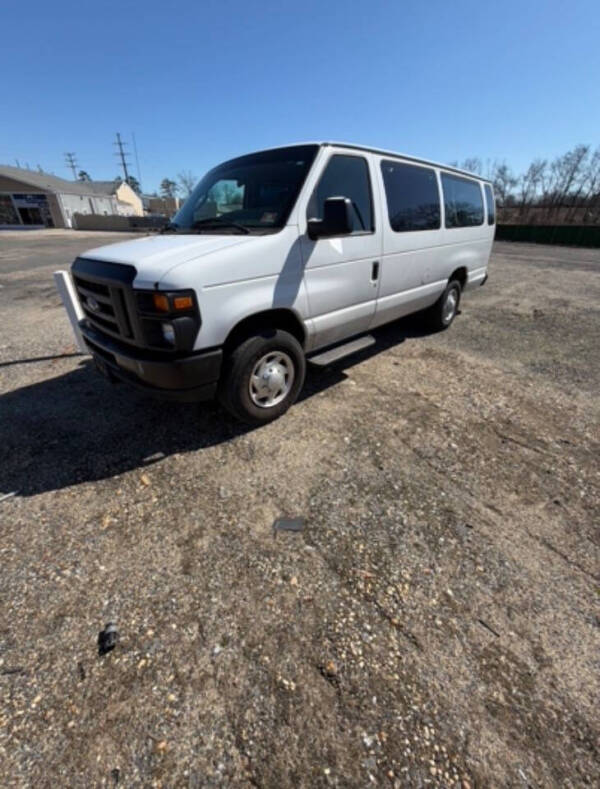 2014 Ford E-Series E-350 SD XL