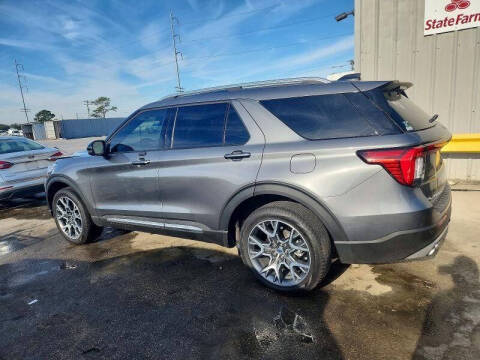 2025 Ford Explorer Platinum