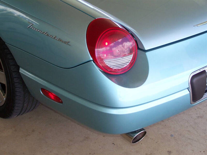 2002 Ford Thunderbird Deluxe