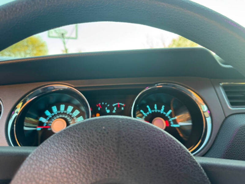 2011 Ford Mustang V6 Premium