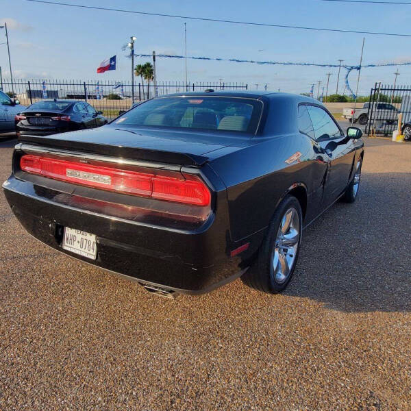 2013 Dodge Challenger SXT