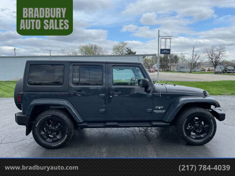 2017 Jeep Wrangler Unlimited for sale at BRADBURY AUTO SALES in Gibson City IL