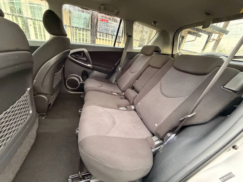 2007 Toyota RAV4 Sport