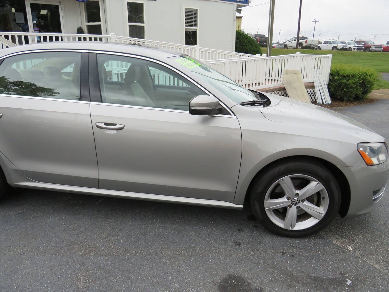 2013 Volkswagen Passat for sale at Colbert's Auto Outlet in Hickory, NC