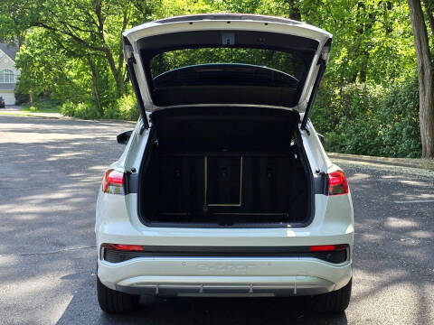 2023 Audi Q4 e-tron quattro Premium 50