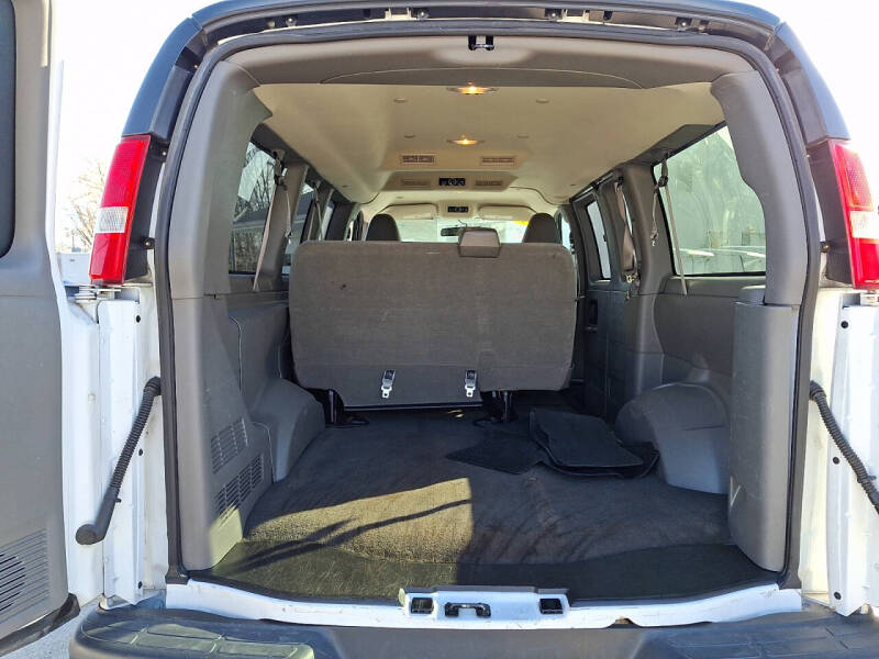 2017 Chevrolet Express LS 2500