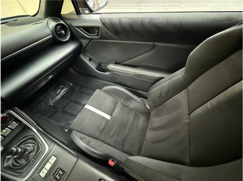 2023 Toyota GR86 Premium