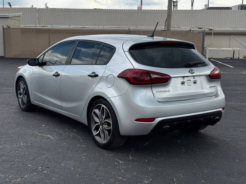 2015 Kia Forte5 SX