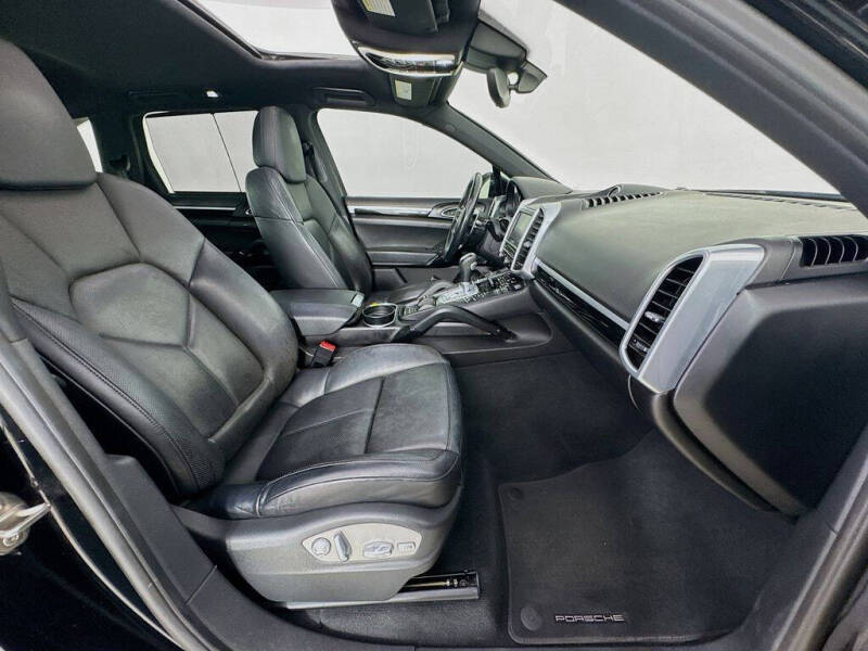 2016 Porsche Cayenne