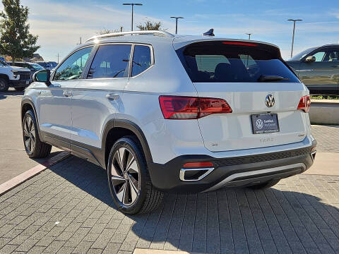2023 Volkswagen Taos SE 4Motion