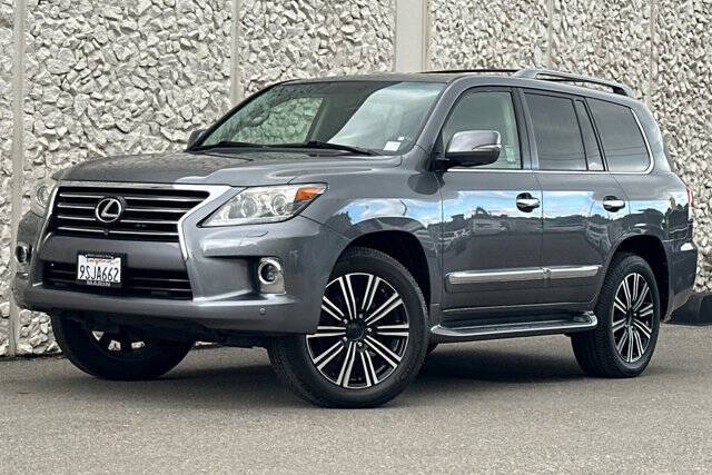 2014 Lexus LX 570