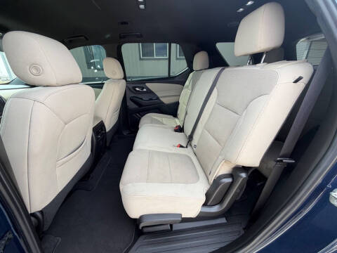 2022 Chevrolet Traverse LS