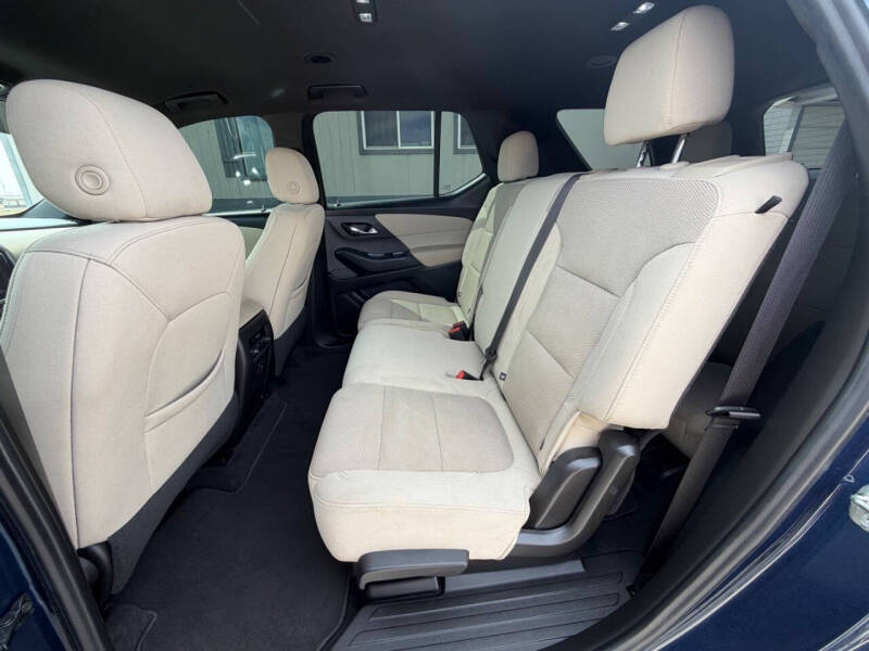 2022 Chevrolet Traverse LS