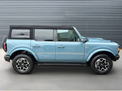 2023 Ford Bronco Outer Banks