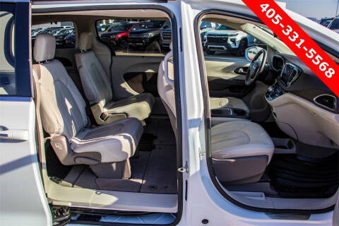 2021 Chrysler Pacifica Touring L