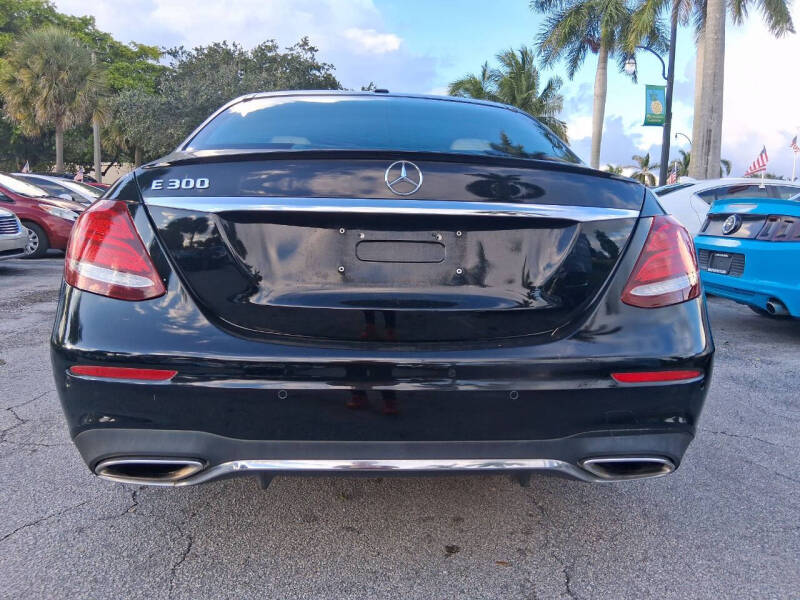 2018 Mercedes-Benz E-Class E 300