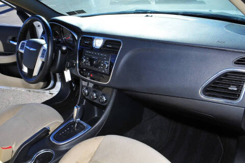 2012 Chrysler 200 Touring