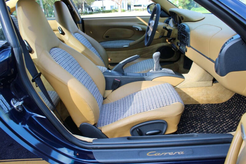 1999 Porsche 911 Carrera